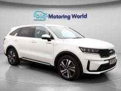 White Used 2022 Kia Sorento 2 SUV | £29,206 (Good price)