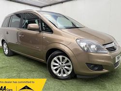Brown Used 2014 Vauxhall Zafira Design Edition MPV | £3,495 (Fair price)