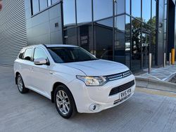 White Used 2015 Mitsubishi Outlander P-HEV Estate | £7,395 (Good price)