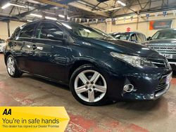Grey Used 2013 Toyota Auris Hatchback | £5,489 (A bit pricey)