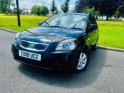 Black Used 2010 Kia Rio 2 Hatchback | £2,295 (Fair price)
