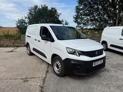 White Used 2023 Peugeot Partner Premium MPV | £13,495 (Fair price)