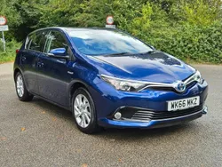 Blue Used 2016 Toyota Auris Hatchback | £12,995 (Fair price)