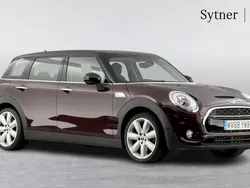 Pure burgundy Used 2018 Mini Cooper S Clubman Estate | £15,500 (Fair price)