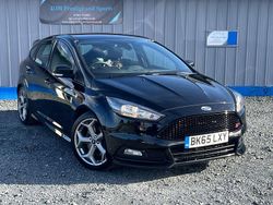 Black Used 2015 Ford Focus ST Hatchback | £9,288 (Good price)