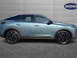 Blue New 2025 Peugeot 3008 GT SUV | £32,934 (Fair price)