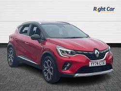 Red / black Used 2024 Renault Captur Techno SUV | £17,499 (Fair price)
