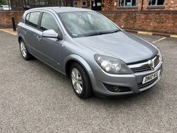 Silver Used 2010 Vauxhall Astra Hatchback | £2,290 (Good price)