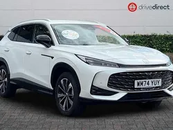 Solid white pearl Used 2024 MG HS Trophy SUV | £21,500 (Expensive)