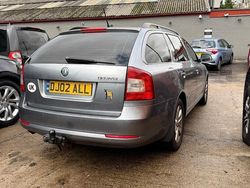 Grey Used 2012 Skoda Octavia Elegance Estate | £3,999 (Good price)