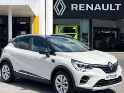 White/black Used 2020 Renault Captur Iconic SUV | £12,867 (Fair price)