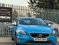 Blue Used 2014 Volvo V40 R-Design Estate | £4,295 (Fair price)