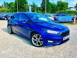 Blue Used 2017 Ford Focus Zetec Hatchback | £9,995 (Fair price)
