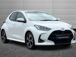 White Used 2024 Toyota Yaris Hybrid Design Hatchback | £18,250 (Fair price)