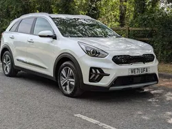 White Used 2022 Kia Niro 3 SUV | £17,595 (Good price)
