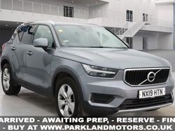 Grey Used 2019 Volvo XC40 Momentum SUV | £13,995 (Fair price)