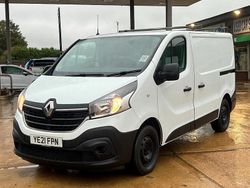 White Used 2021 Renault Trafic Business Van | £9,350 (Super price)