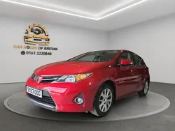 Red Used 2013 Toyota Auris Hatchback | £5,250 (Fair price)