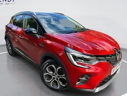 Red Used 2022 Renault Captur Techno SUV | £19,499 (Fair price)