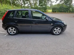Black Used 2007 Ford Fiesta Zetec Hatchback | £1,495 (Fair price)