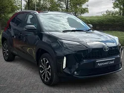 Black Used 2022 Toyota Yaris Hybrid Design Hatchback | £19,985 (Expensive)