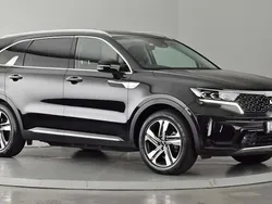Black Used 2022 Kia Sorento 2 SUV | £33,950 (A bit pricey)