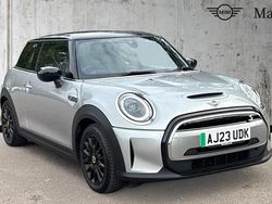 Melting silver iii Used 2023 Mini Cooper S Level 2 Hatchback | £15,200 (Fair price)