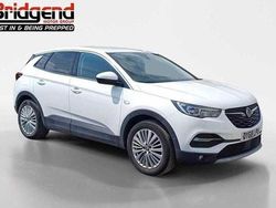 White Used 2018 Vauxhall Grandland X Sport SUV | £10,499 (Fair price)