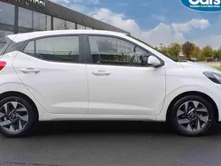White New 2025 Hyundai i10 Advanced Hatchback | £15,750 (Fair price)