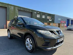 Olive green Used 2016 Nissan X-Trail Visia SUV | £7,875 (Good price)