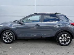 Grey Used 2022 Kia Stonic SUV | £15,495 (Fair price)