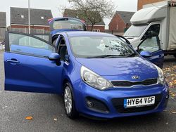 Blue Used 2014 Kia Rio 2 Hatchback | £3,295 (Good price)