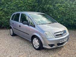 Silver Used 2009 Vauxhall Meriva MPV | £1,999 (Fair price)