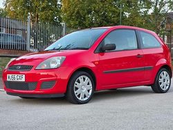 Red Used 2006 Ford Fiesta Style Hatchback | £1,500 (Fair price)