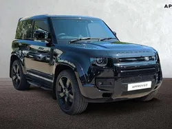 Black New 2025 Land Rover Defender HSE Dynamic SUV | £69,450 (Fair price)