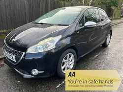 Midnight black Used 2015 Peugeot 208 Style Hatchback | £5,495 (Fair price)