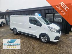 White Used 2019 Renault Trafic Business MPV | £7,995 (Super price)