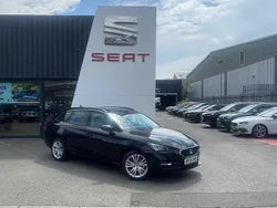 Midnight black New 2025 Seat Leon SE Dynamic Estate | £23,990 (Expensive)