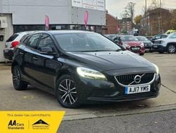 Black Used 2017 Volvo V40 Momentum Hatchback | £6,590 (Fair price)