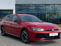 Chilli red metallic Used 2025 VW Passat R-line Estate | £41,154