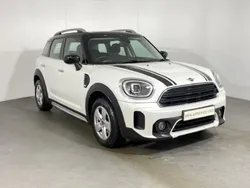 White Used 2023 Mini Cooper Countryman Classic SUV | £23,180 (Fair price)