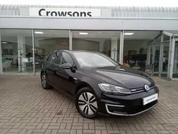 Deep black Used 2020 VW e-Golf Hatchback | £11,990 (Fair price)