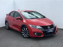 Solid milano red Used 2016 Honda Civic SE Plus Hatchback | £9,395 (Fair price)