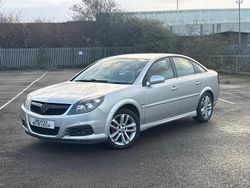 Silver Used 2007 Vauxhall Vectra SRi Hatchback | £1,995 (Fair price)