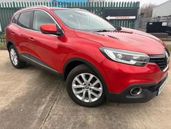Red Used 2016 Renault Kadjar Dynamique SUV | £6,495 (Good price)