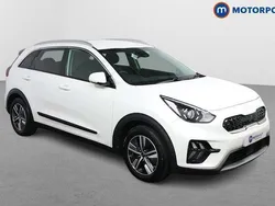 White Used 2022 Kia Niro 2 SUV | £16,399 (Fair price)