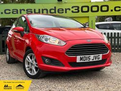 Red Used 2015 Ford Fiesta Zetec Hatchback | £5,850 (Fair price)