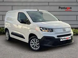 White New 2025 Fiat Doblò MPV | £27,352