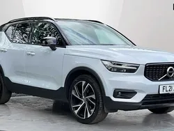 Metallic glacier silver Used 2021 Volvo XC40 R-Design Pro SUV | £26,172 (Fair price)