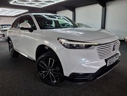White Used 2022 Honda HR-V Advance SUV | £20,495 (Good price)